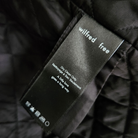 Aritzia Wool Coat - Picture 5 of 8